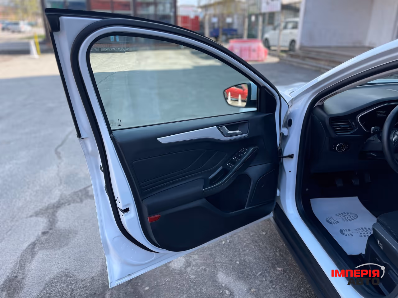Ford Focus - фото 13