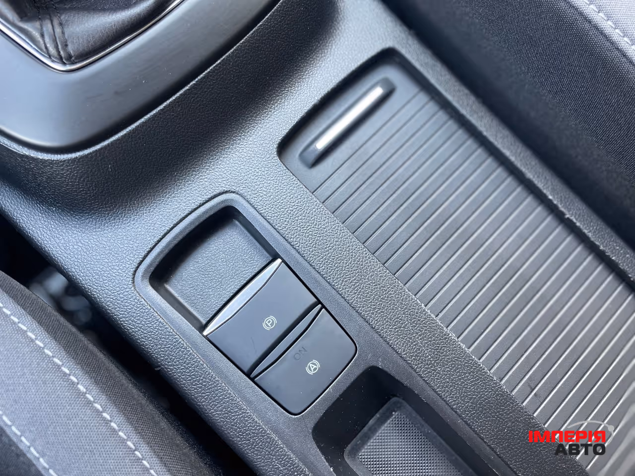 Ford Focus - фото 32