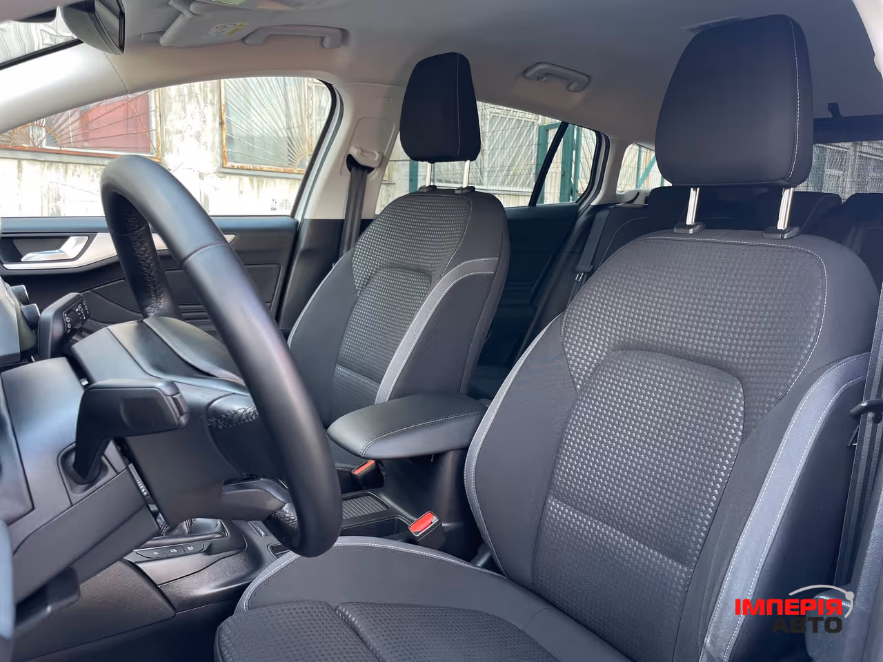 Ford Focus - фото 4