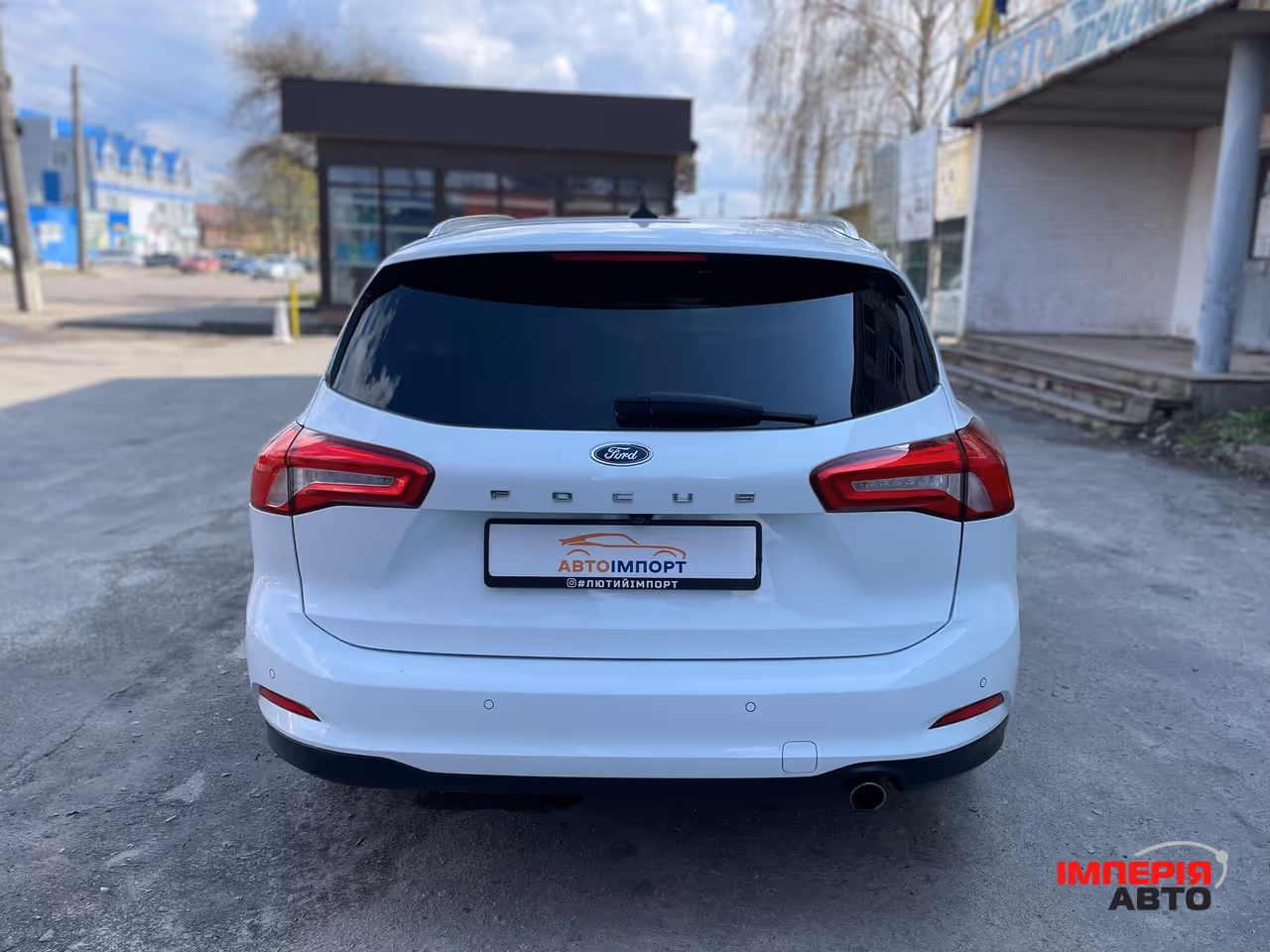 Ford Focus - фото 8