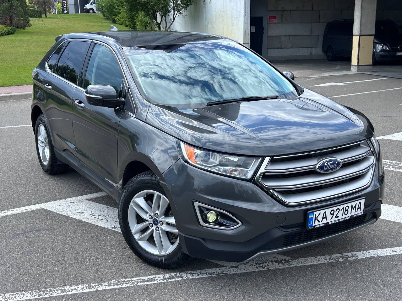 Ford Edge - фото 1