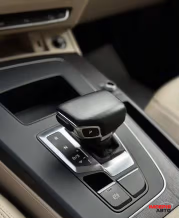Audi Q5 - фото 11