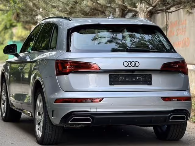 Audi Q5 - фото 4