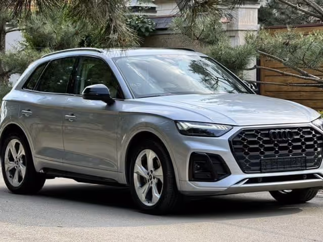 Audi Q5 - фото 2