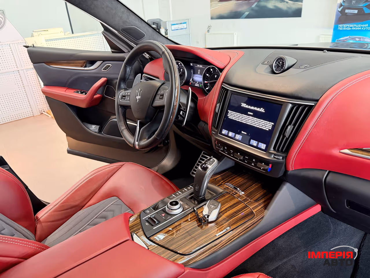 Maserati Levante - фото 54