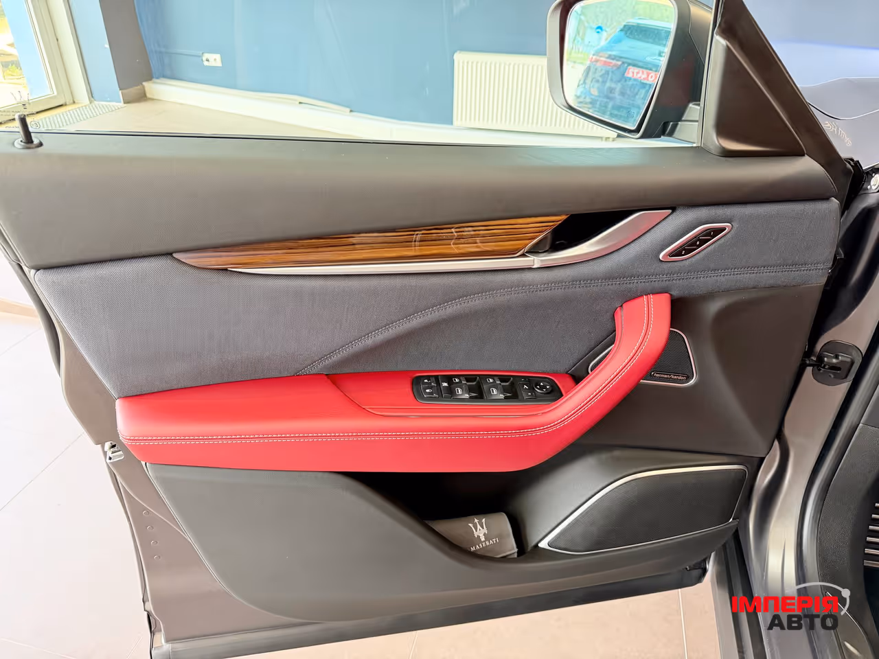 Maserati Levante - фото 23