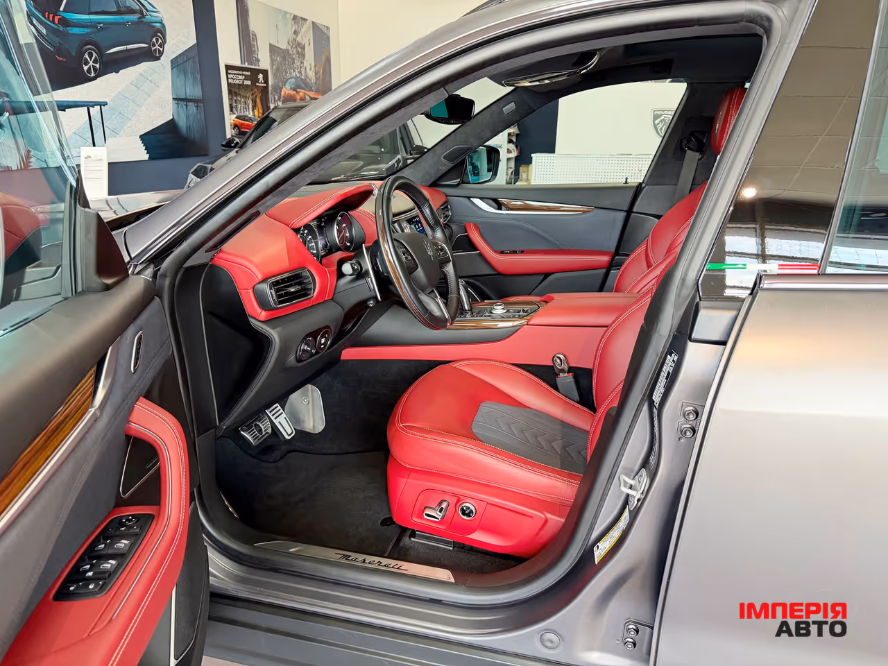 Maserati Levante - фото 22