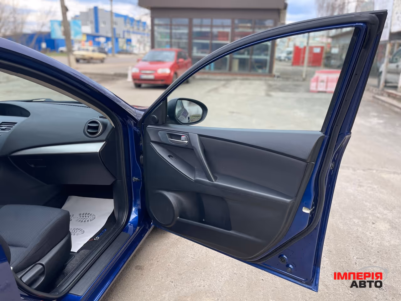 Mazda 3 - фото 50