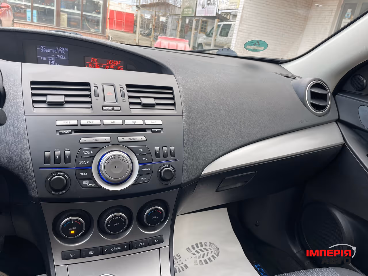 Mazda 3 - фото 24