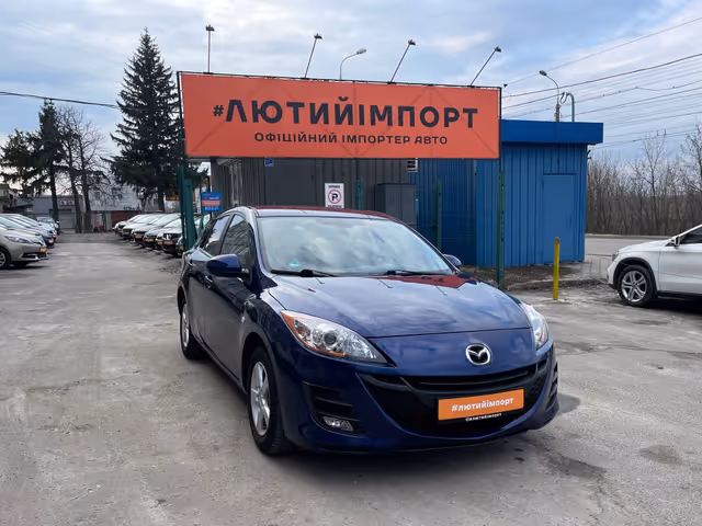 Mazda 3 - фото 1