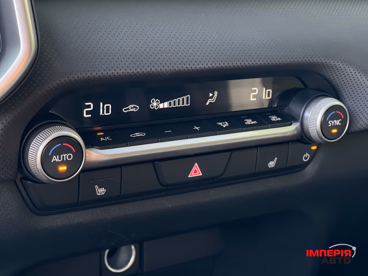Mazda CX-50 - фото 16