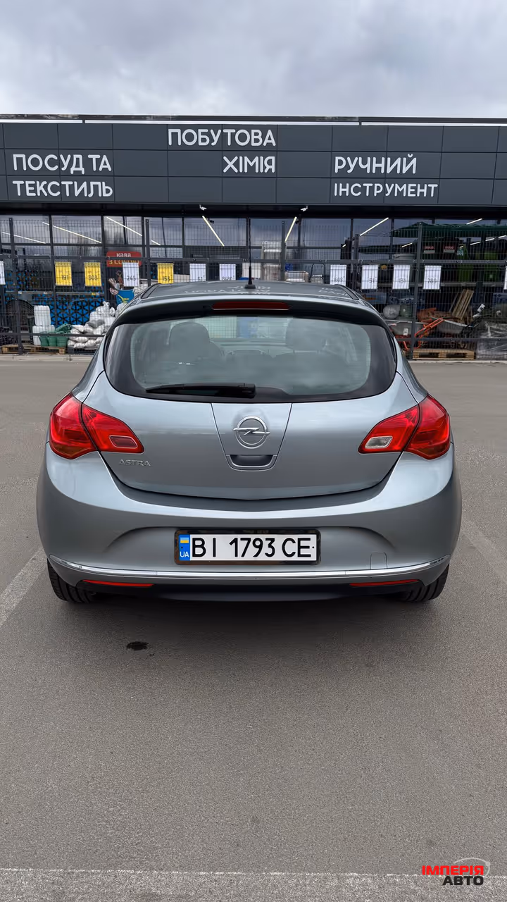 Opel Astra - фото 5