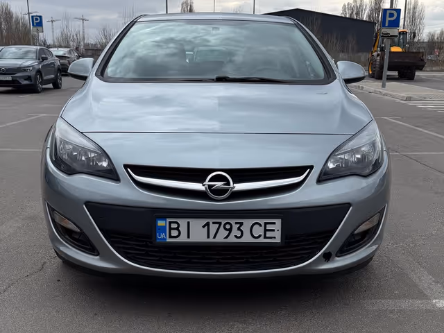 Opel Astra - фото 2