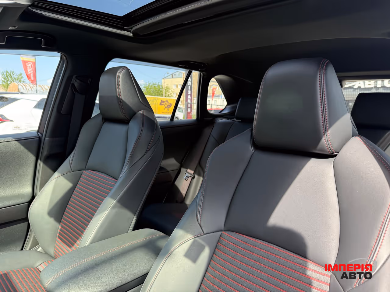 Toyota RAV4 - фото 11