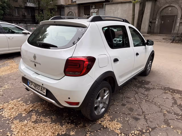Renault Sandero - фото 5