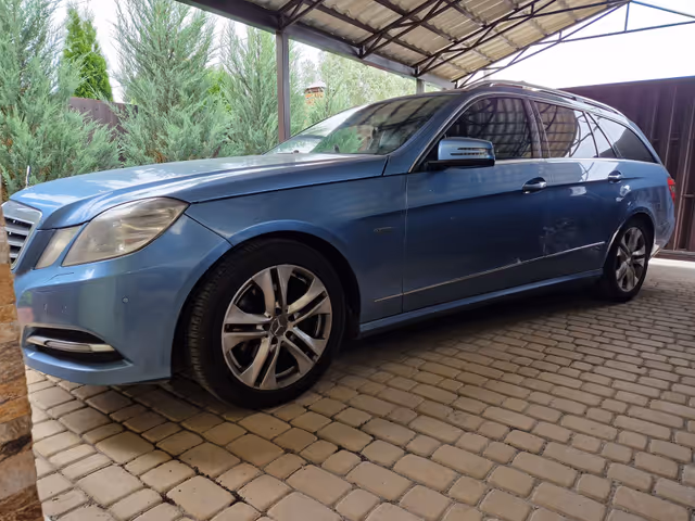 Mercedes-Benz E-Класс - фото 4