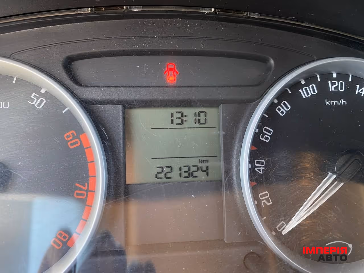 Skoda Fabia - фото 3