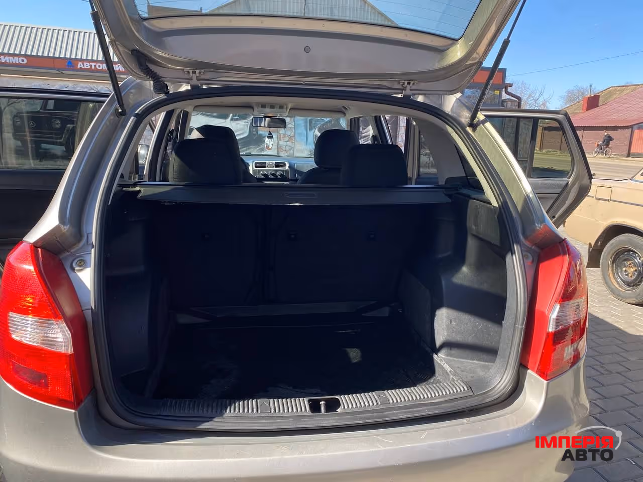 Skoda Fabia - фото 6