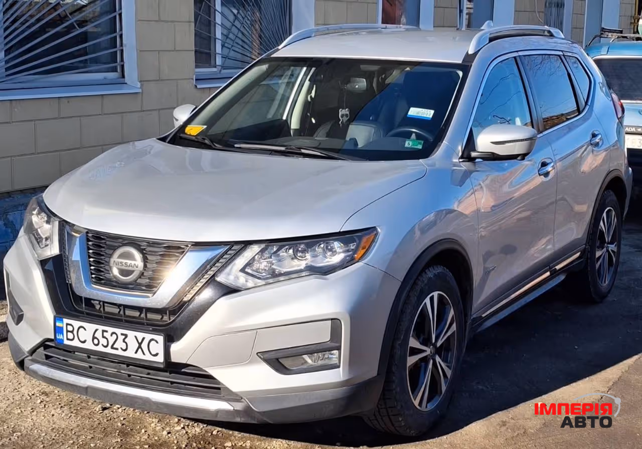 Nissan Rogue - фото 1