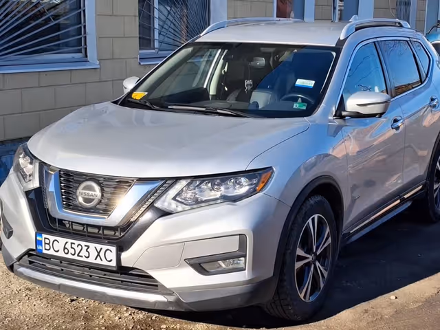 Nissan Rogue - фото 1