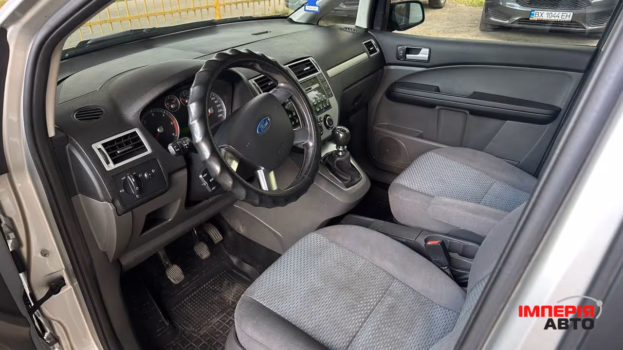 Ford Focus - фото 3