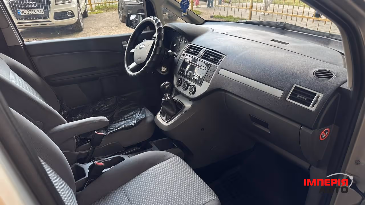 Ford Focus - фото 6