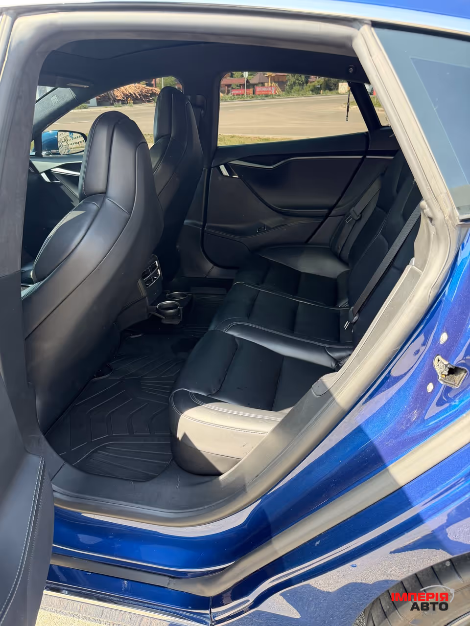 Tesla Model S - фото 9