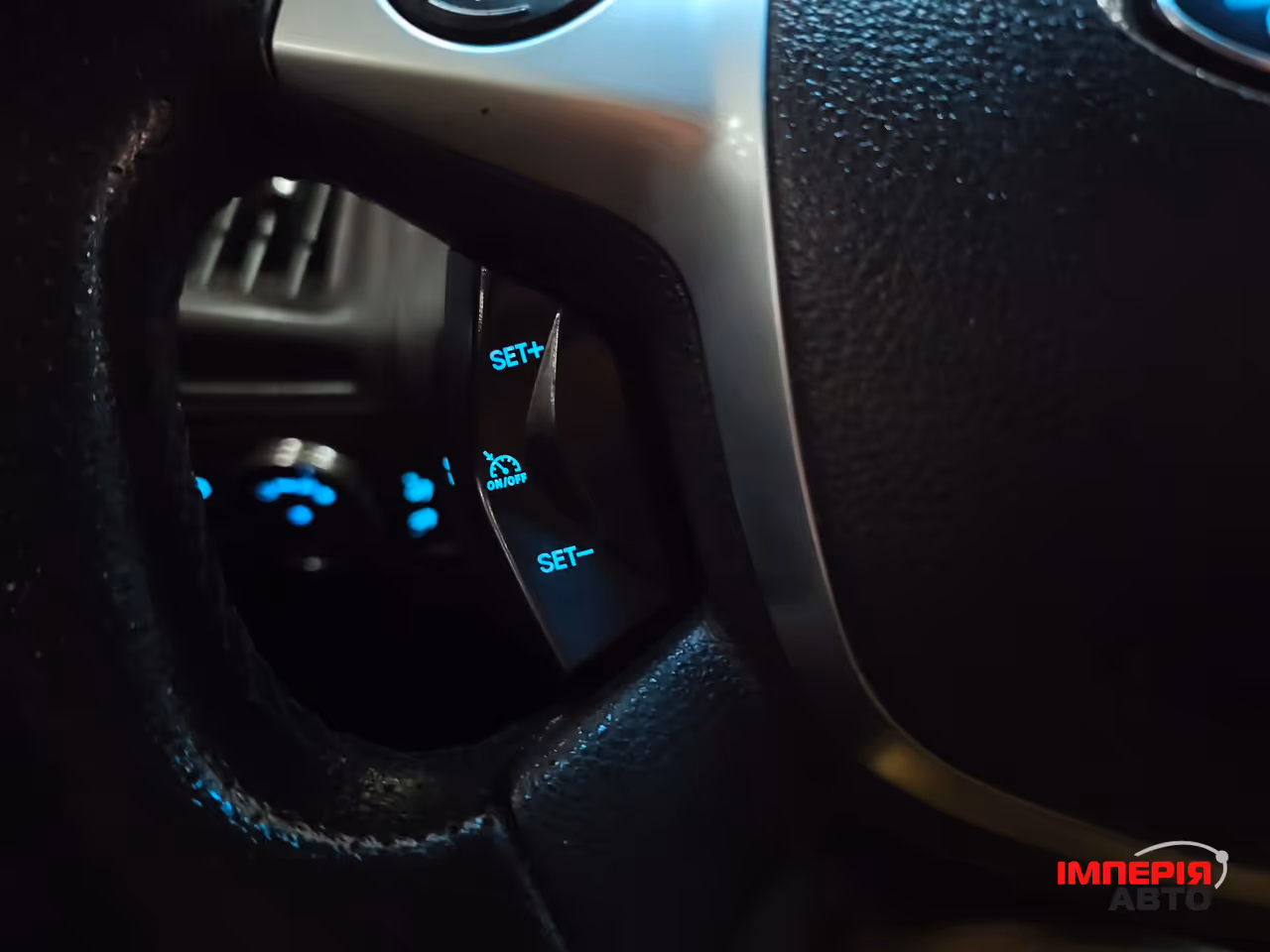 Ford Focus - фото 12