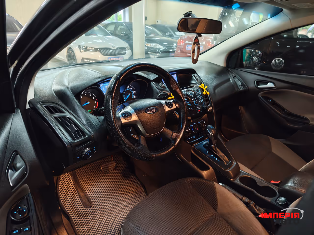 Ford Focus - фото 9