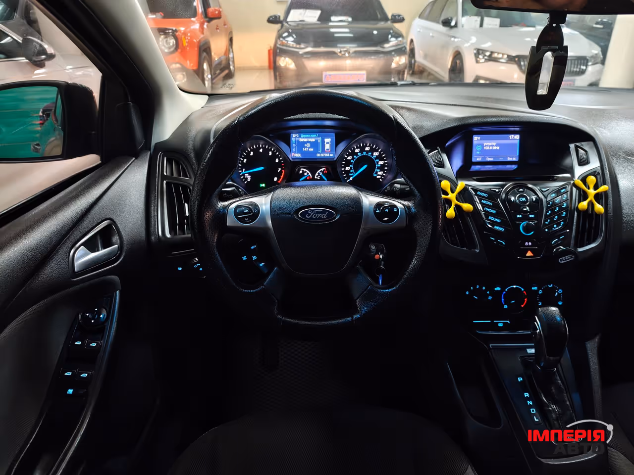 Ford Focus - фото 11