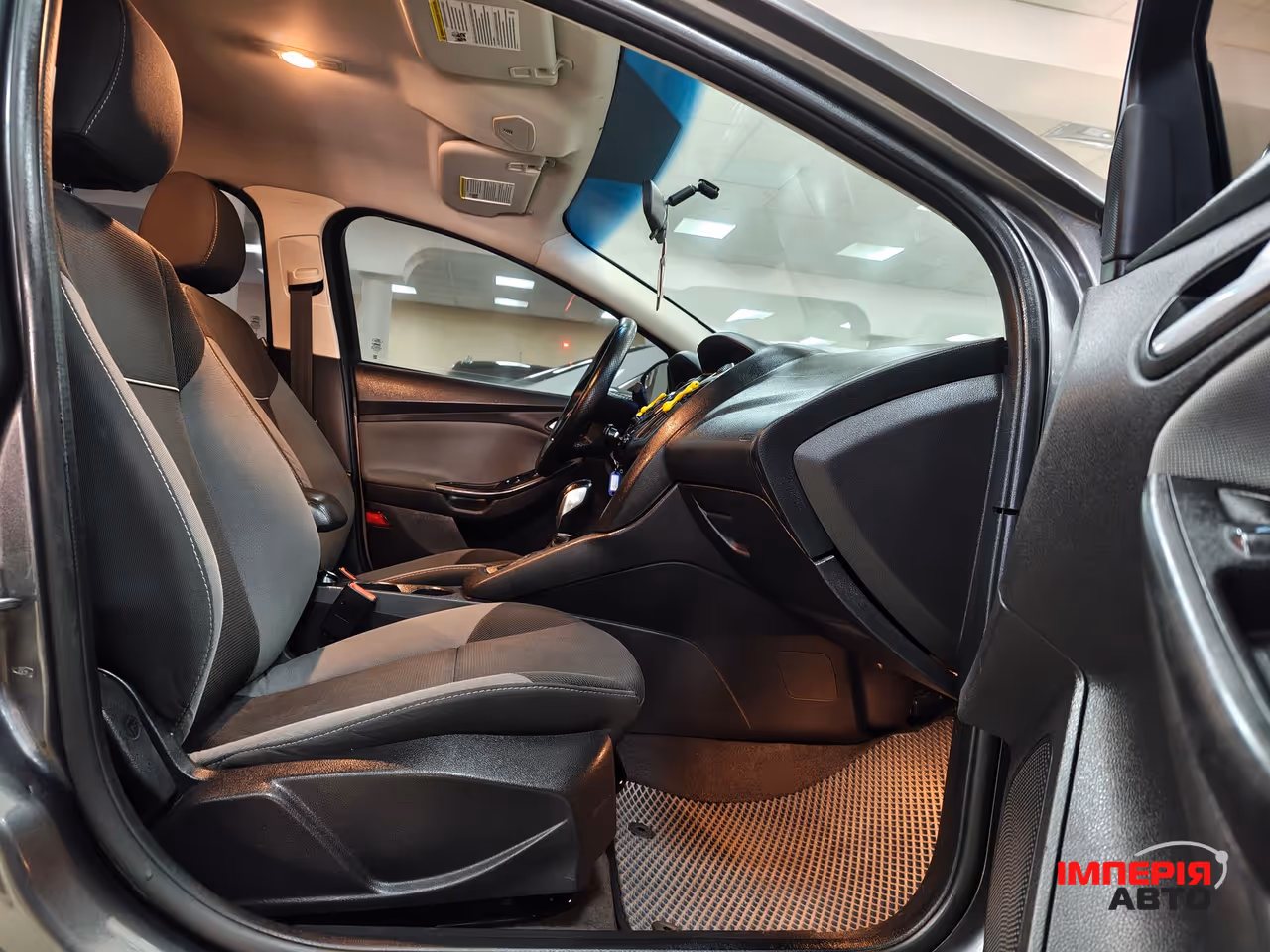 Ford Focus - фото 7