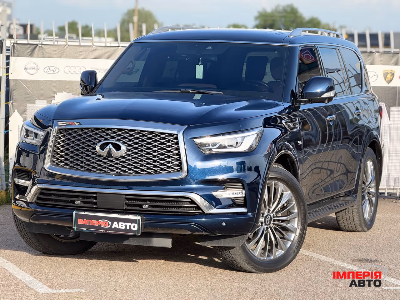 Infiniti QX80 - фото 9