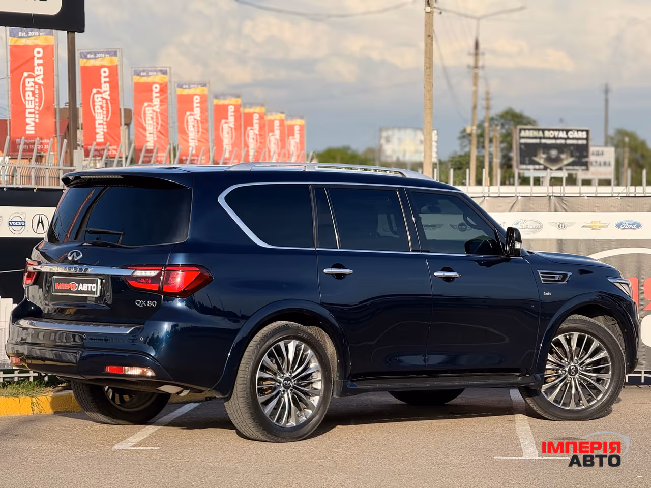 Infiniti QX80 - фото 17