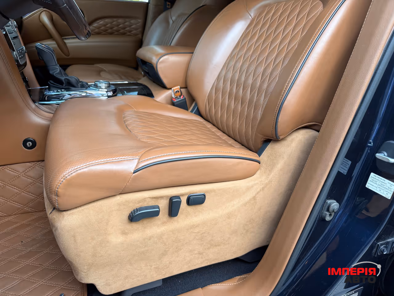 Infiniti QX80 - фото 20