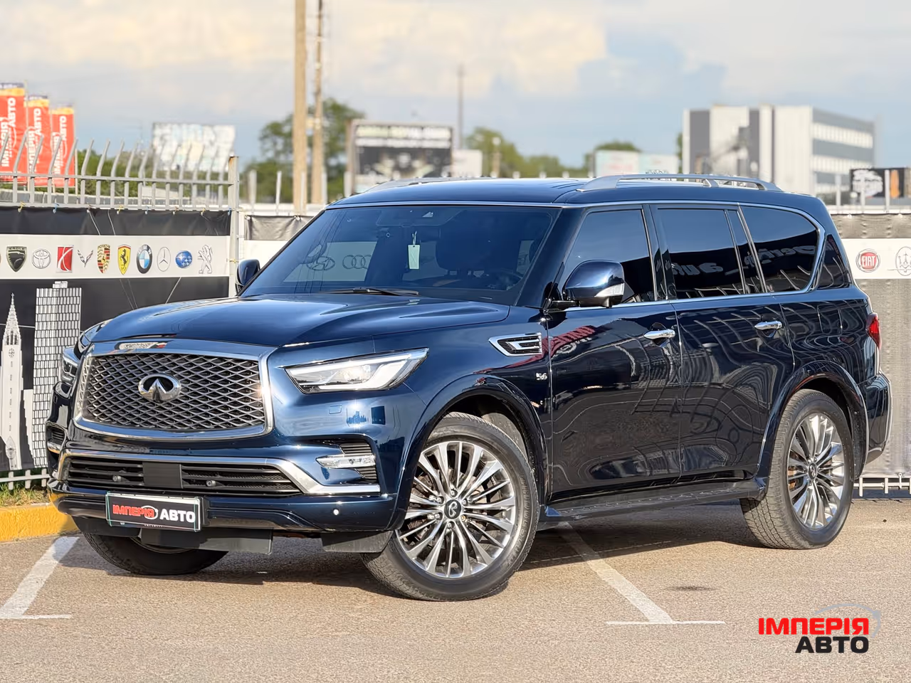 Infiniti QX80 - фото 11