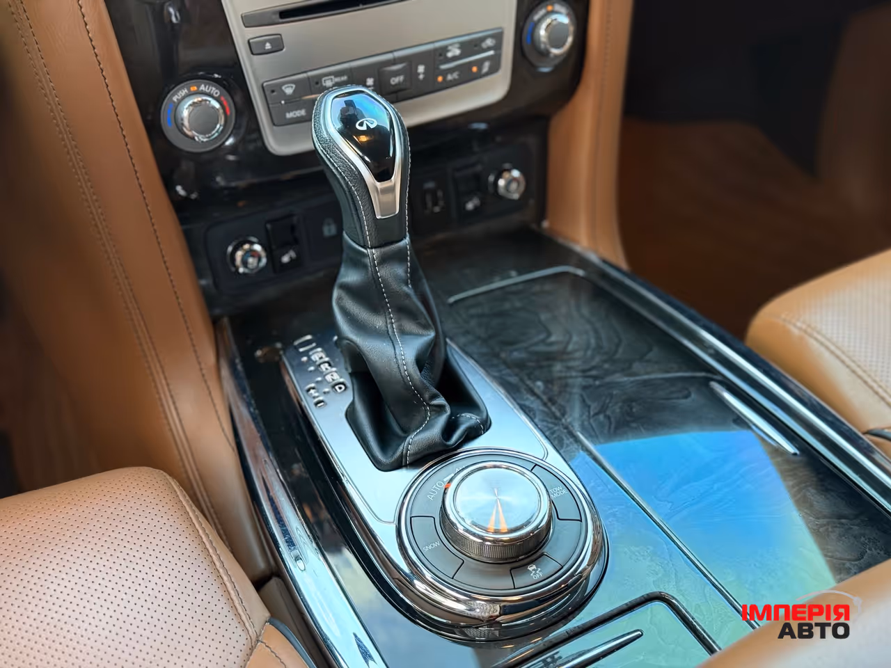 Infiniti QX80 - фото 36