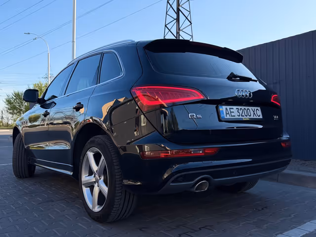 Audi Q5 - фото 5