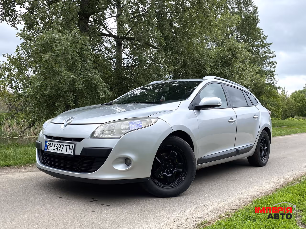 Renault Megane - фото 1