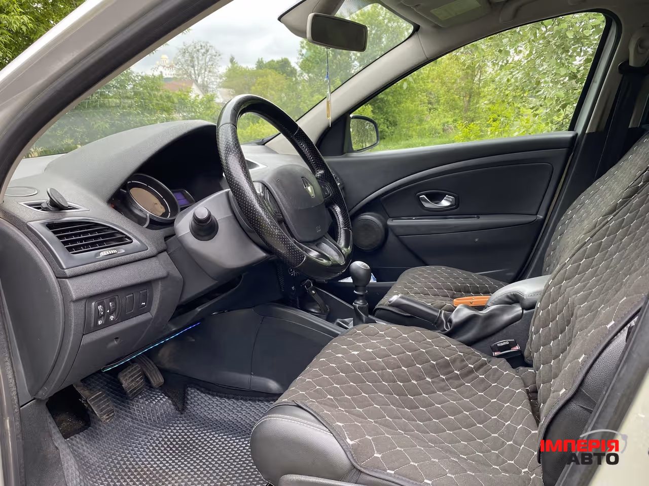 Renault Megane - фото 19