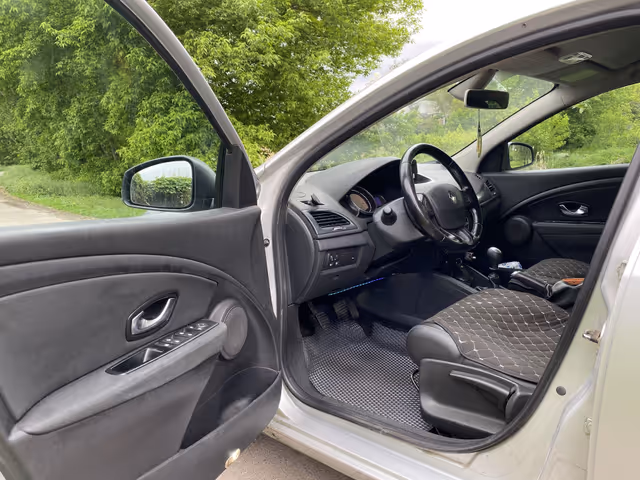 Renault Megane - фото 2