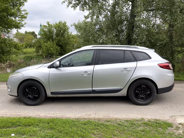 Renault Megane - фото 4