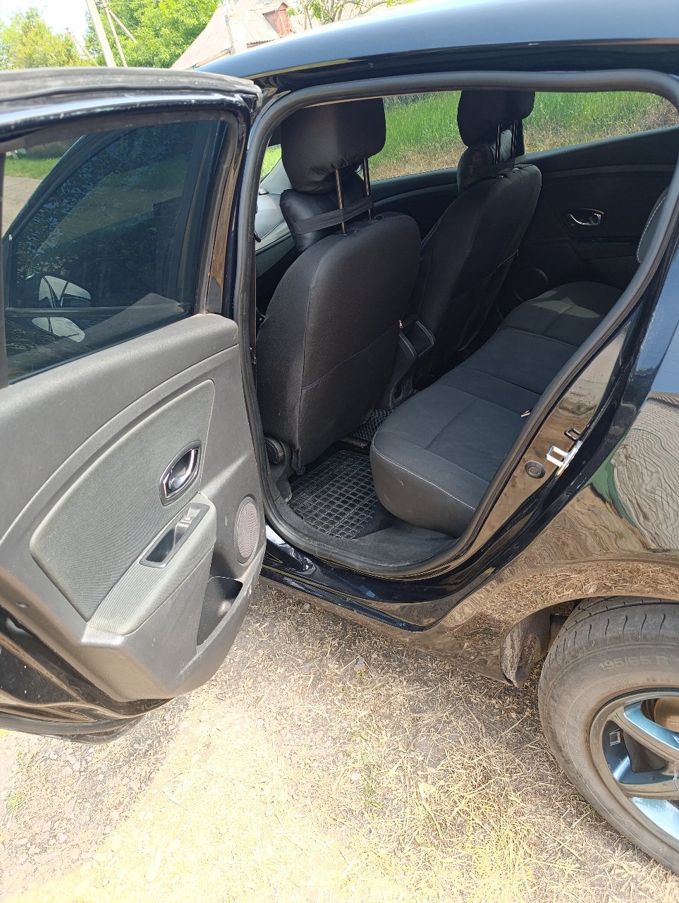 Renault Megane - фото 16