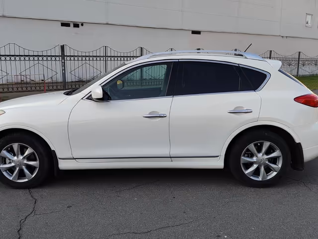 Infiniti EX - фото 4