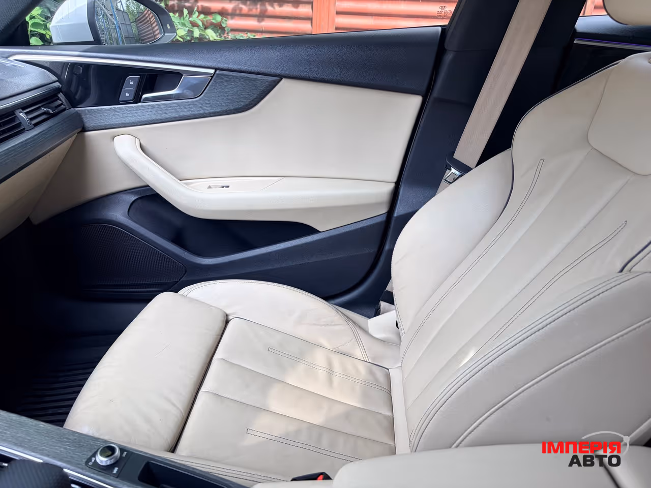 Audi A5 - фото 19