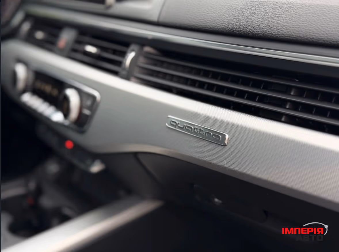 Audi A4 - фото 18
