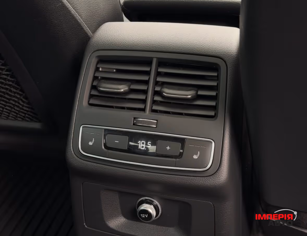 Audi A4 - фото 15