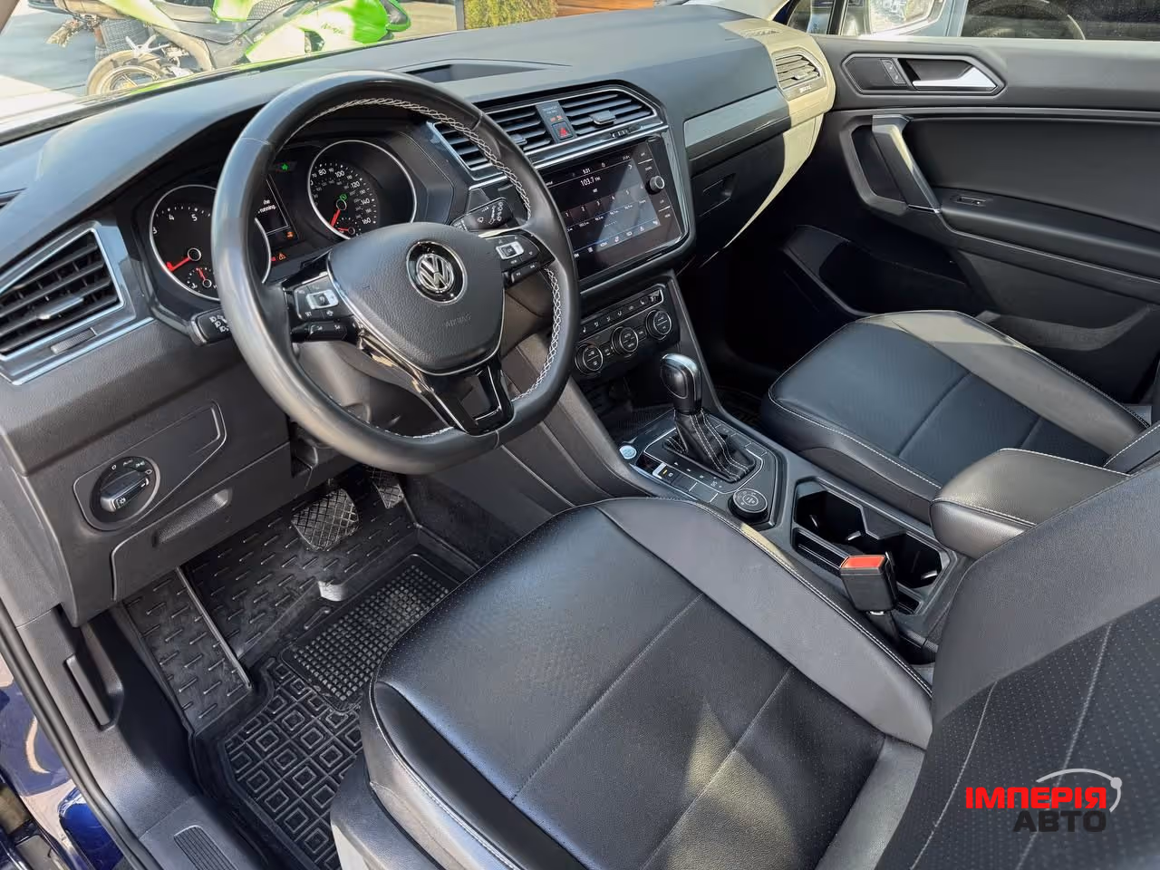 Volkswagen Tiguan - фото 31