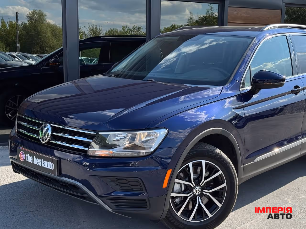Volkswagen Tiguan - фото 3