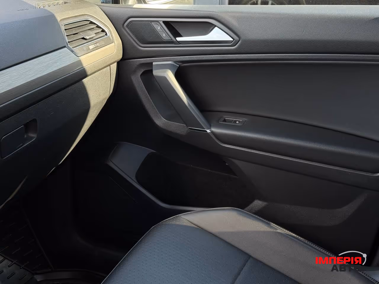 Volkswagen Tiguan - фото 49