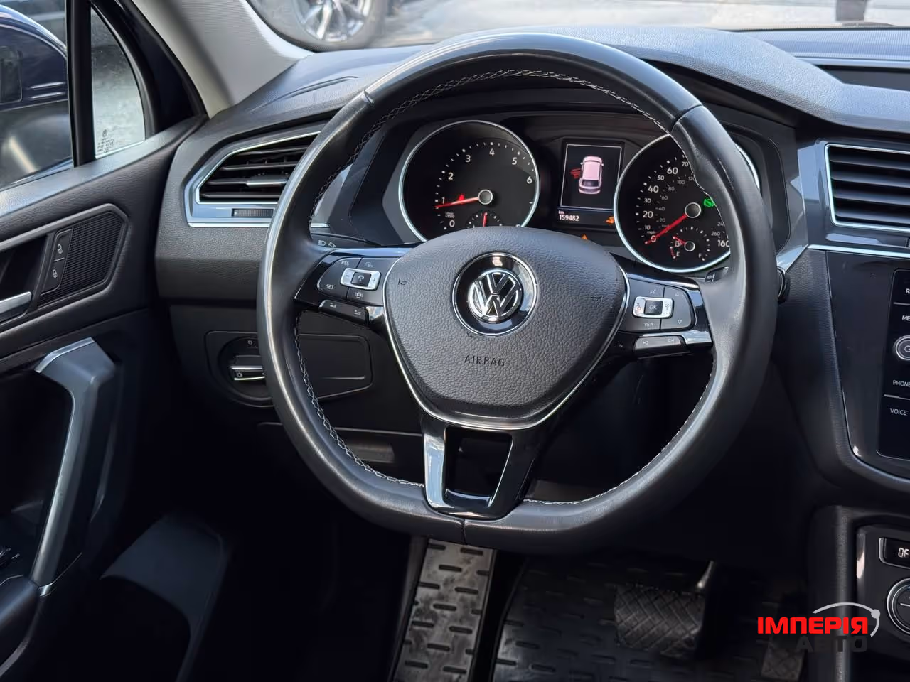 Volkswagen Tiguan - фото 59